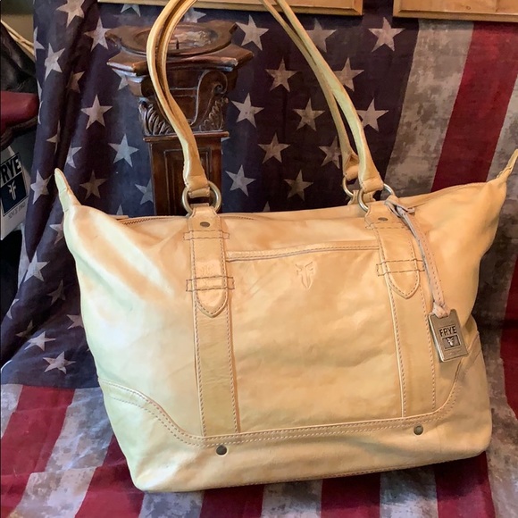 Frye Handbags - FRYE Madison/Campus Vintage Leather Shopper Tote